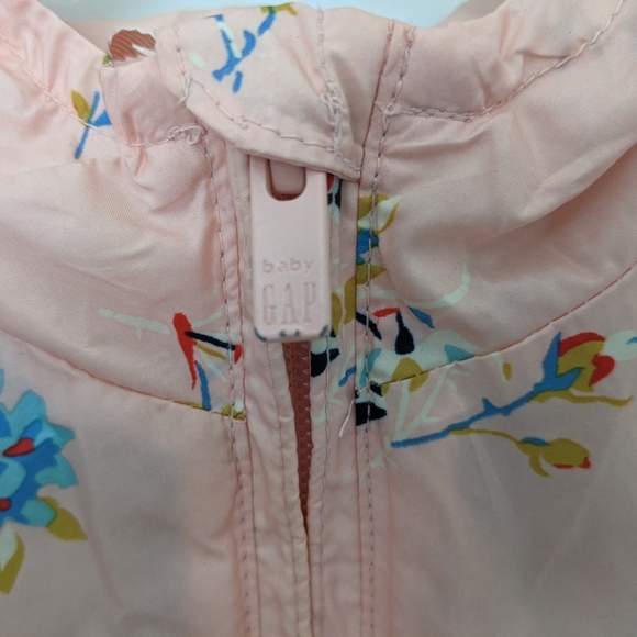 Baby Gap windbreaker - Picture 3 of 4